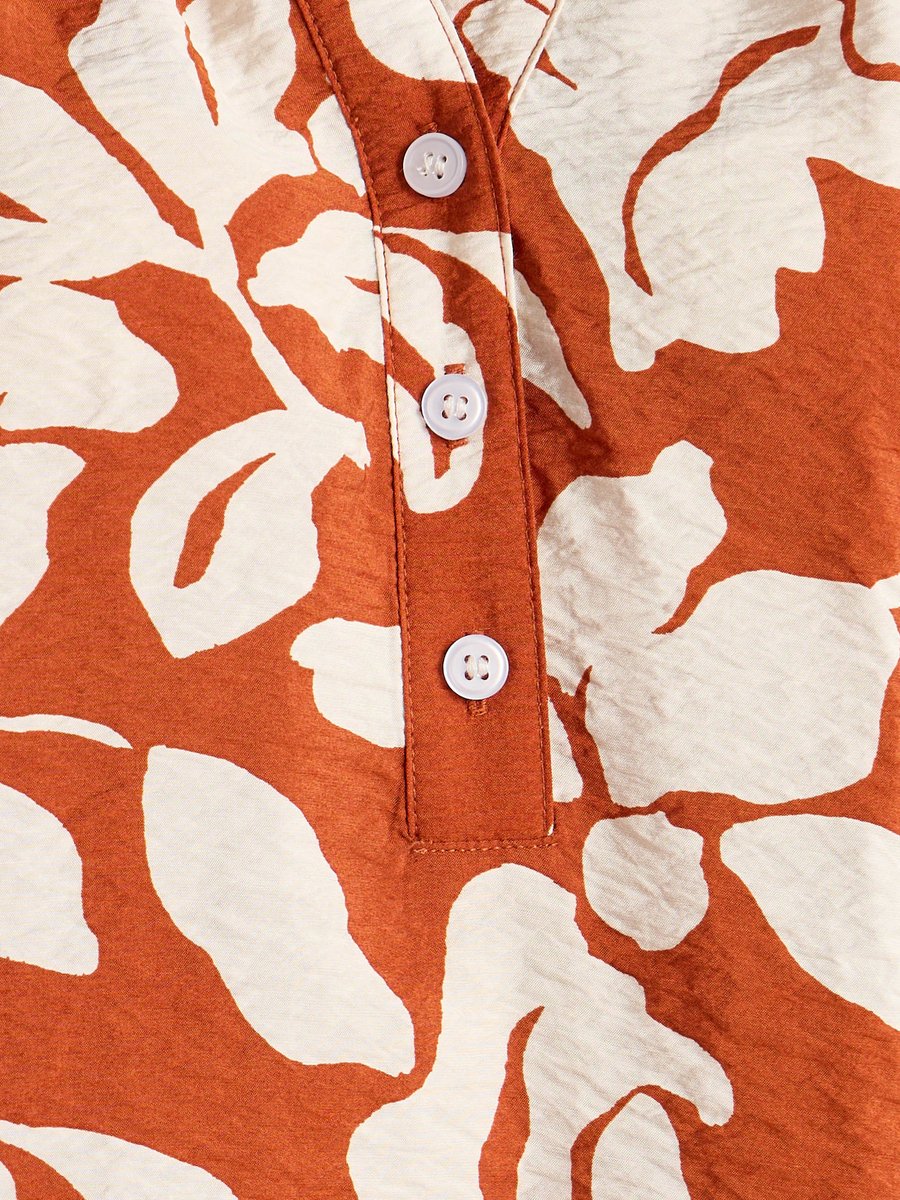 All Over Floral Print V-Neck Top