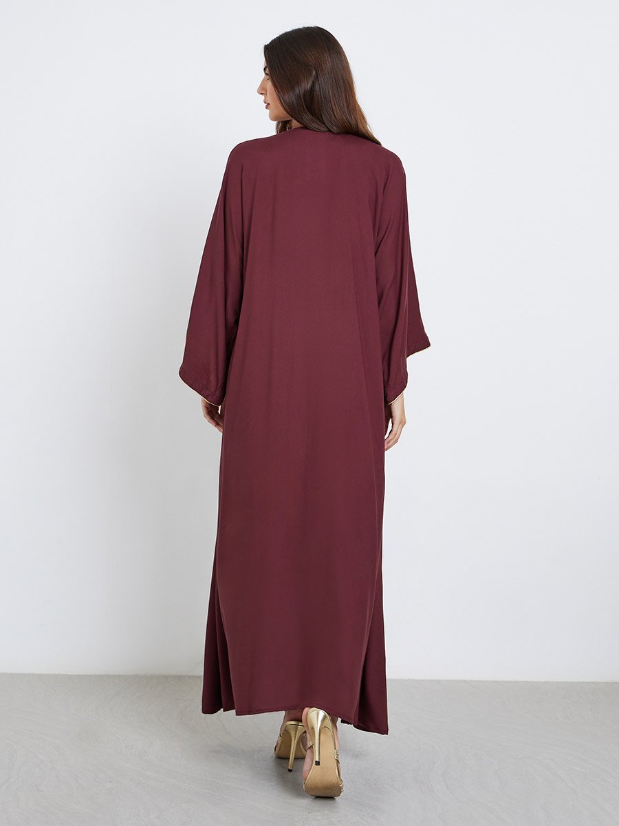 Maroon Thread Embroidered Notch Neck Jalabiya