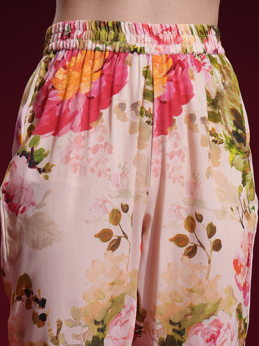 Women Cream Floral Printed Kurta with Trousers 