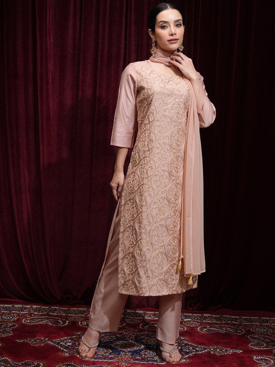 Women Peach Embroidered Kurta Set 