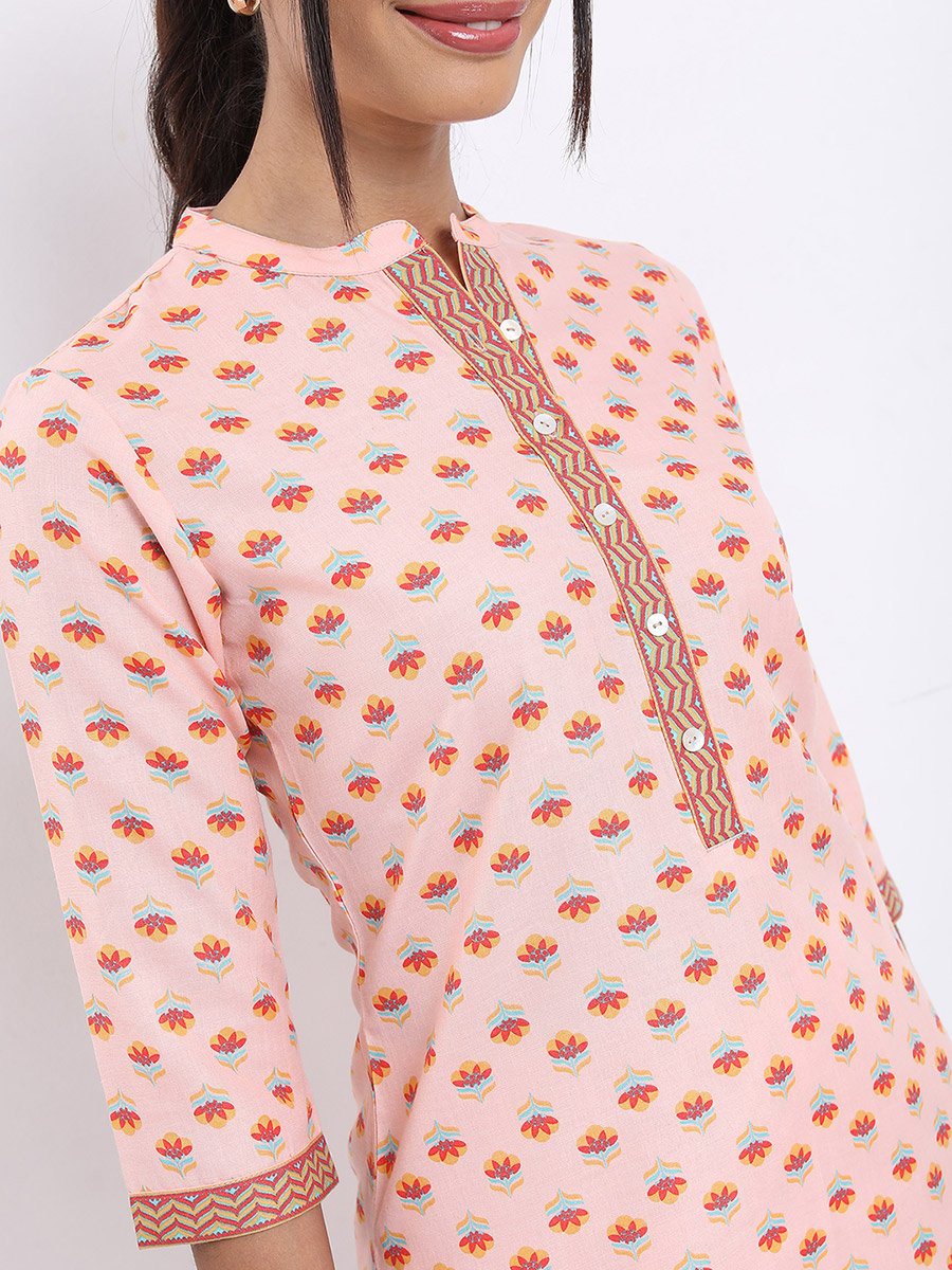 Women Peach Floral Printed Kurta Pant Set 