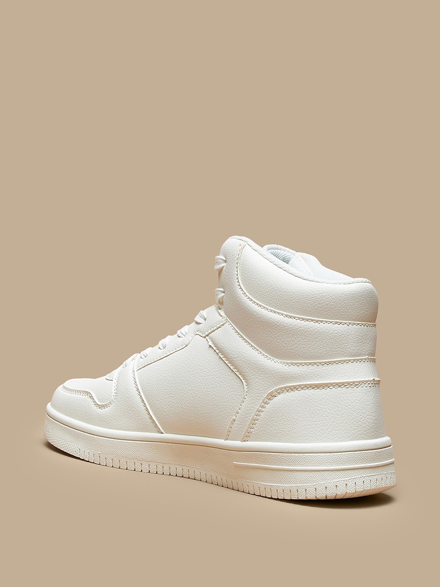Solid High-Top Lightweight Sneakers with Lace-Up Closure