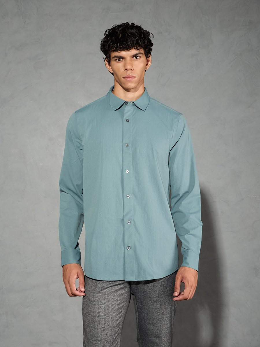Solid Spread Collar Regular Fit Shirt