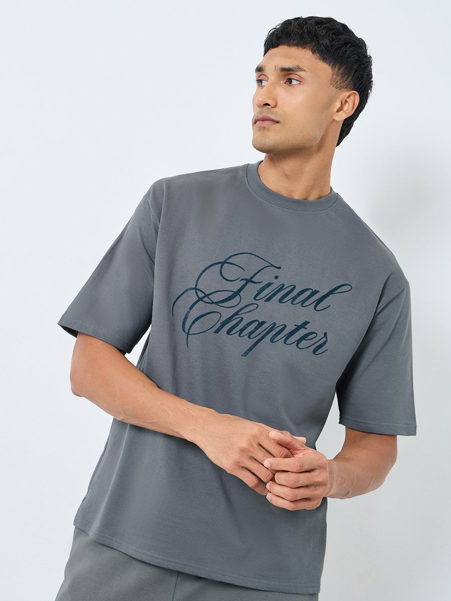 Men Grey Oversized Flock Chest Print T-Shirt