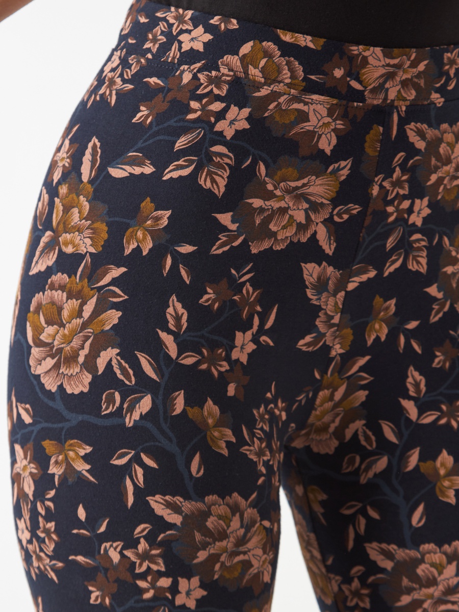All-Over Floral Print 3/4 Leggings with Elasticated Waistband