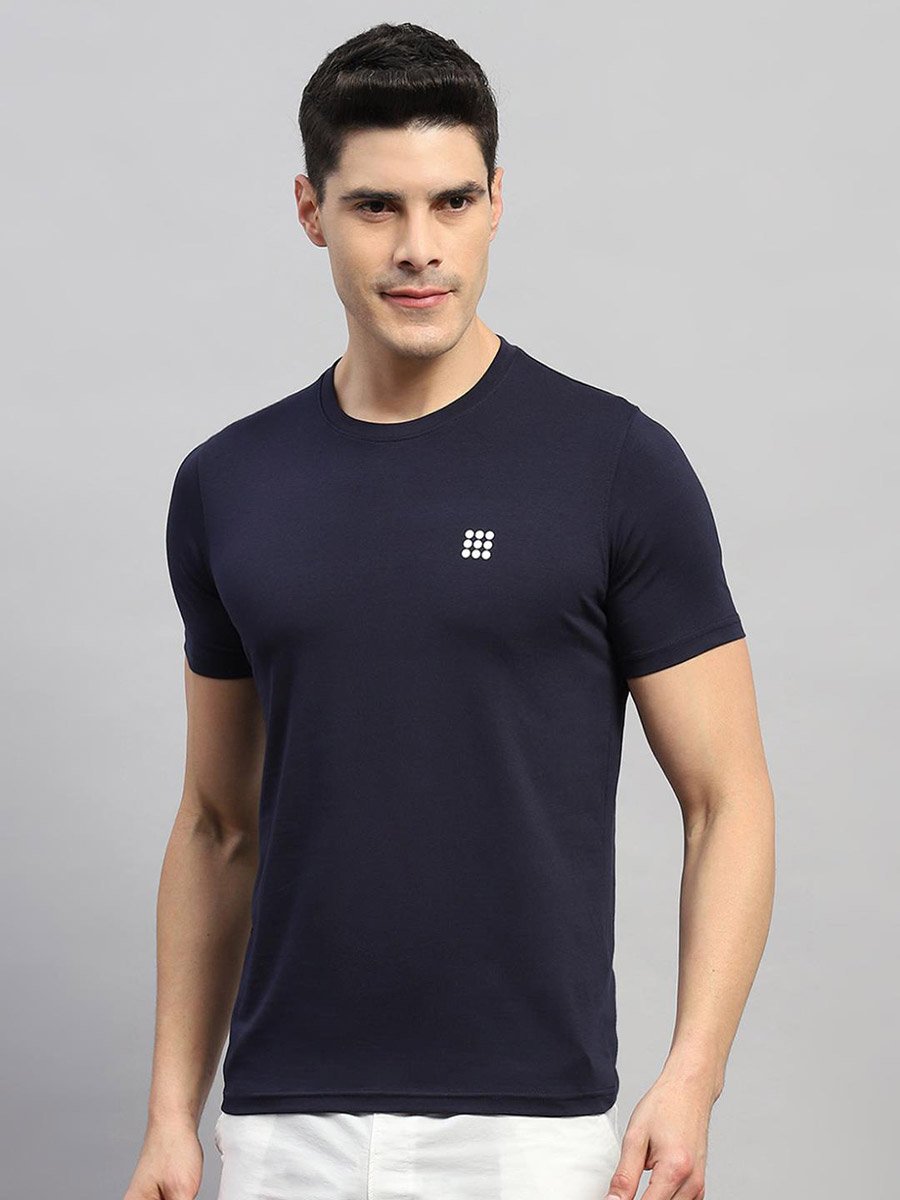 Men Navy Solid Round Neck T-Shirt