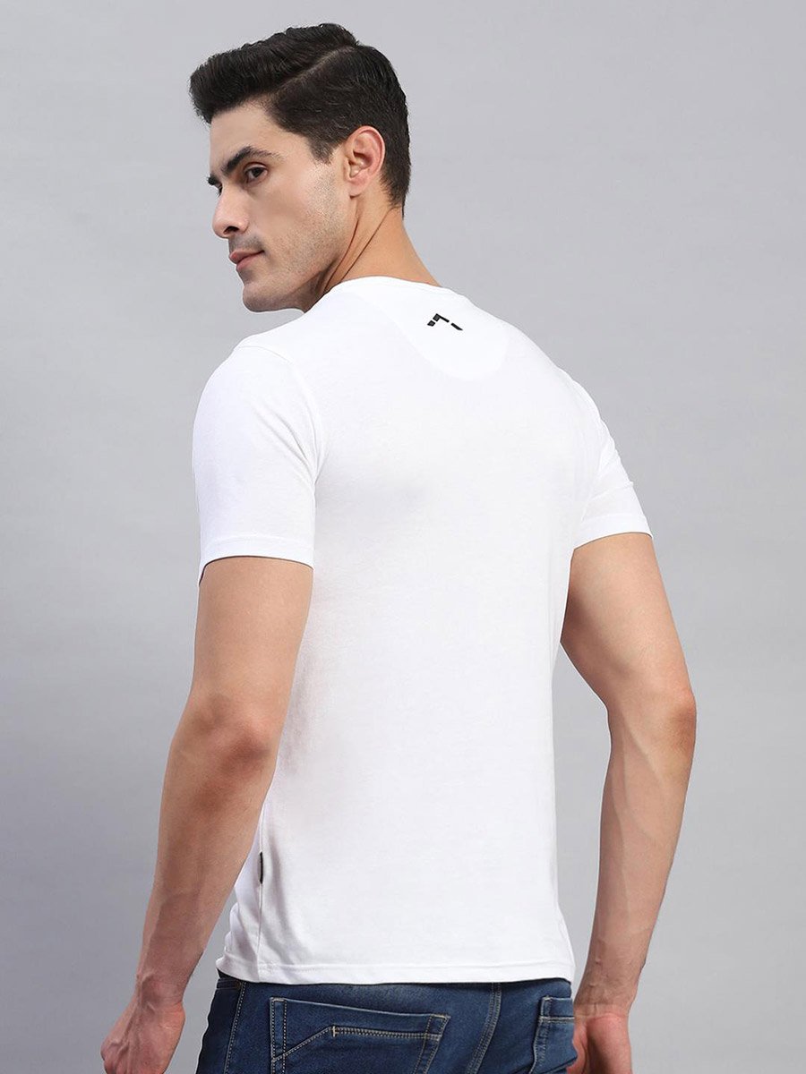 Men White Striped Round Neck T Shirt 