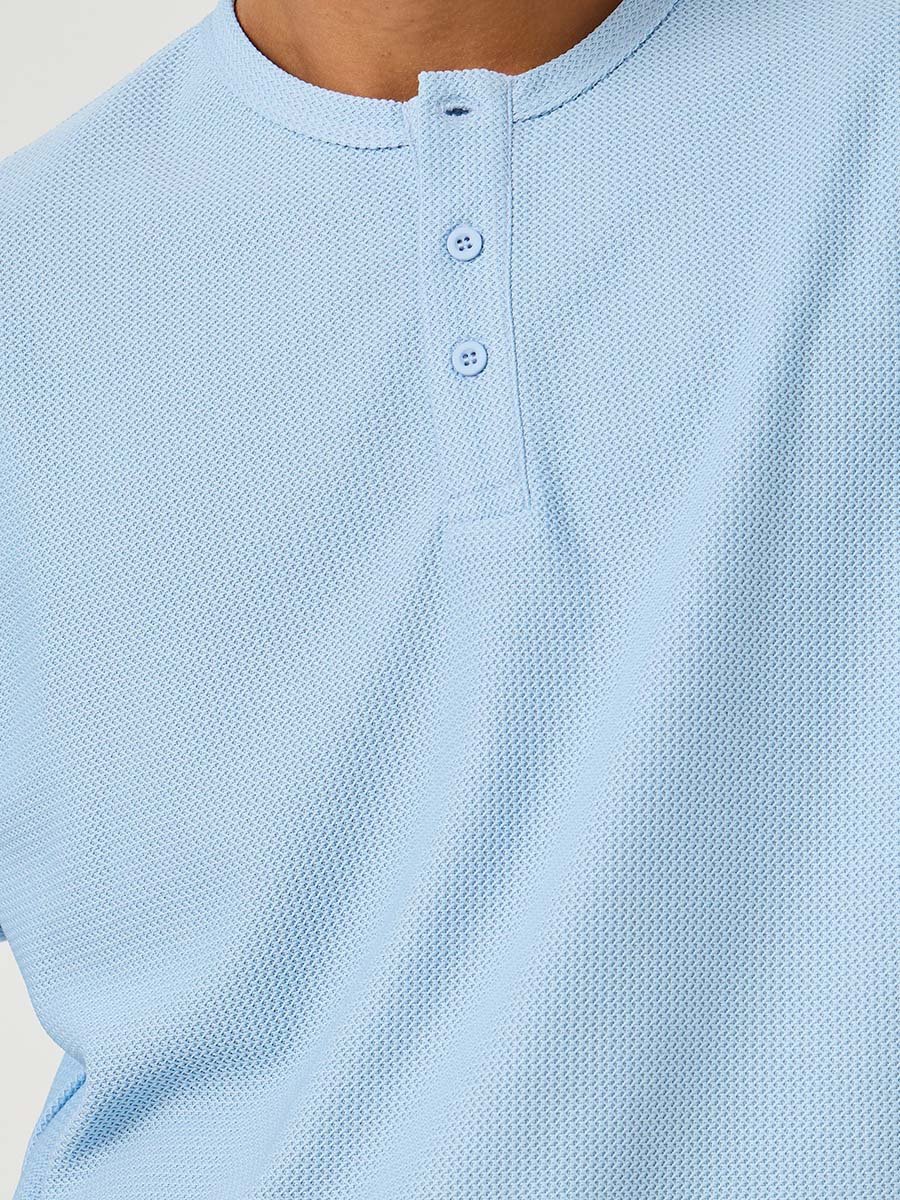 Men Textured Henley Neck Oversized T-Shirt