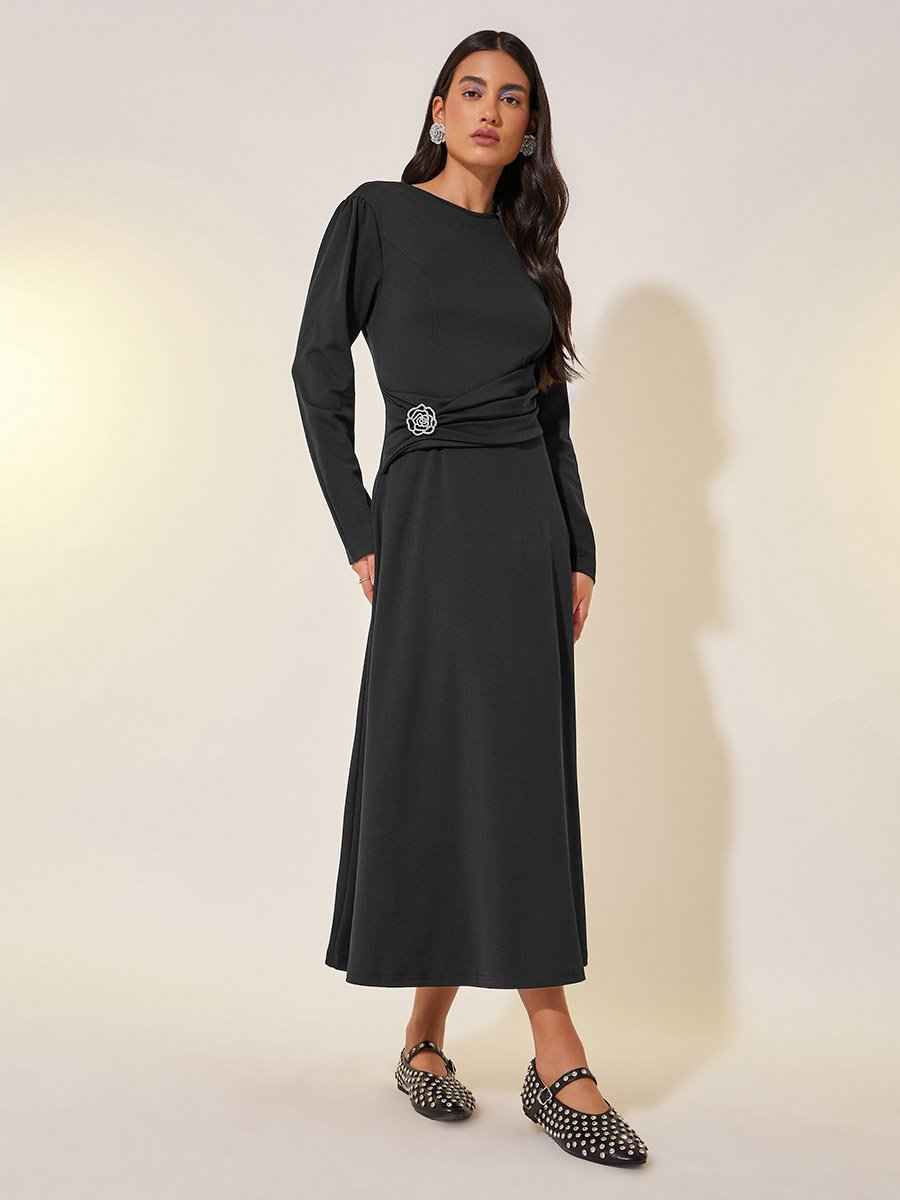 Embellished Flower Long Sleeves Maxi Dress