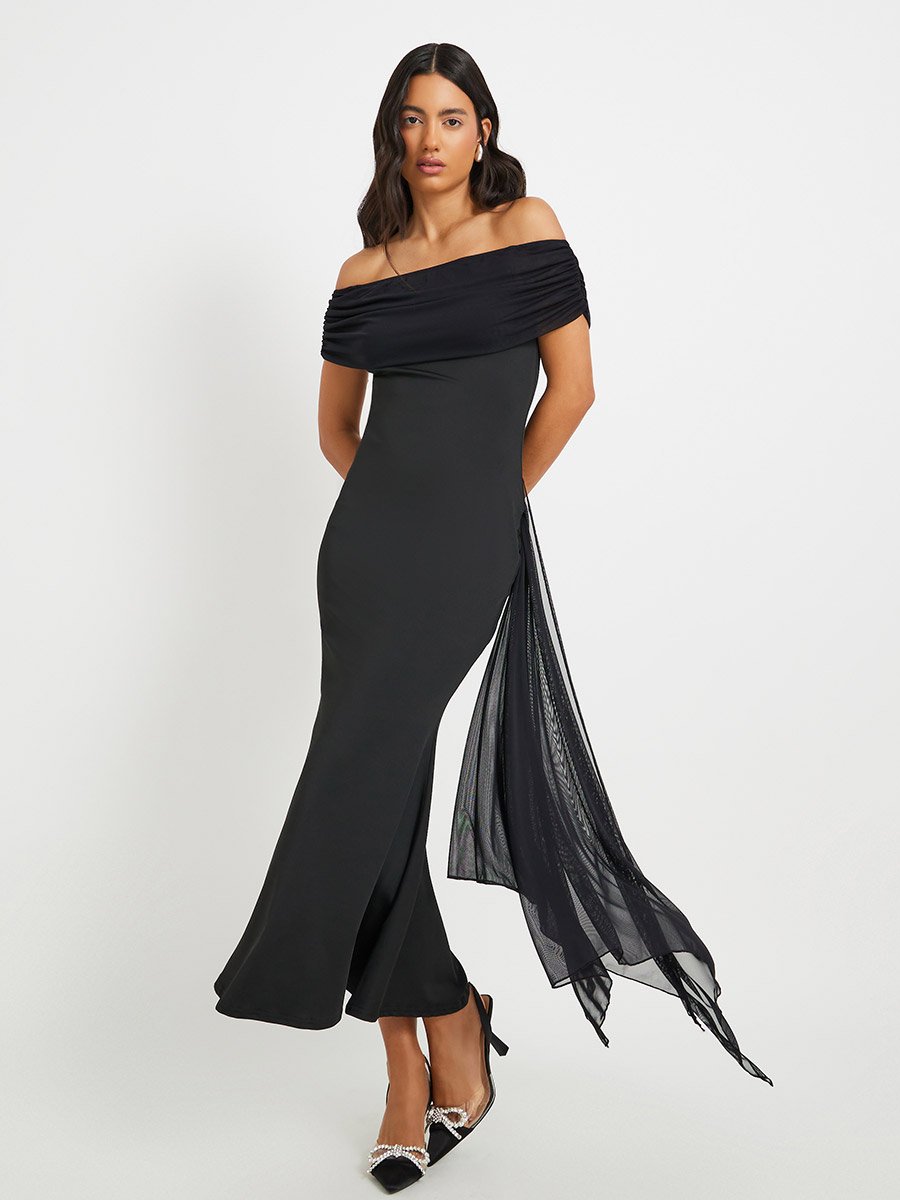 Shop Eid Dresses online For women in Riyadh and Jeddah | Styli Saudi Shop Eid Dresses online For women in Riyadh and Jeddah | Styli Saudi