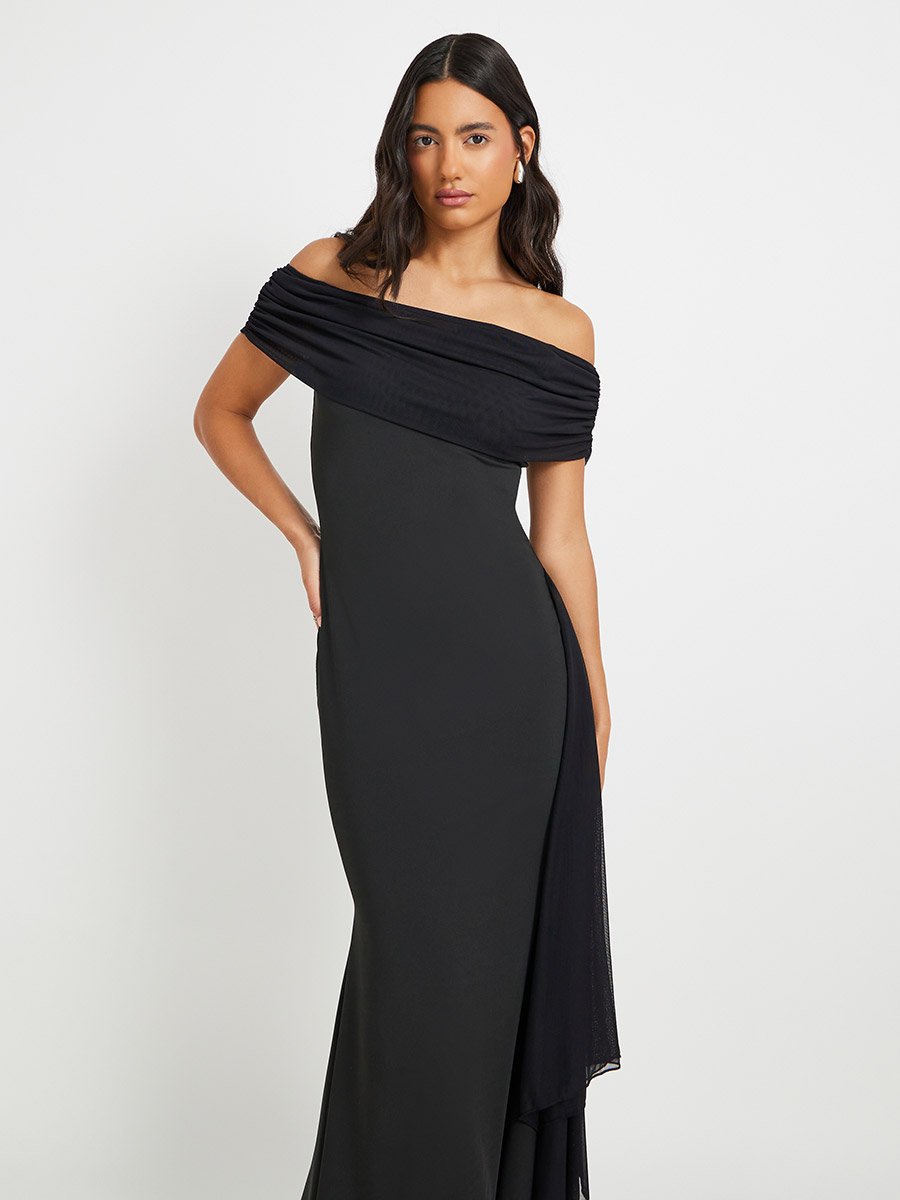 Women Black Solid Off Shoulder Mermaid Maxi Dress