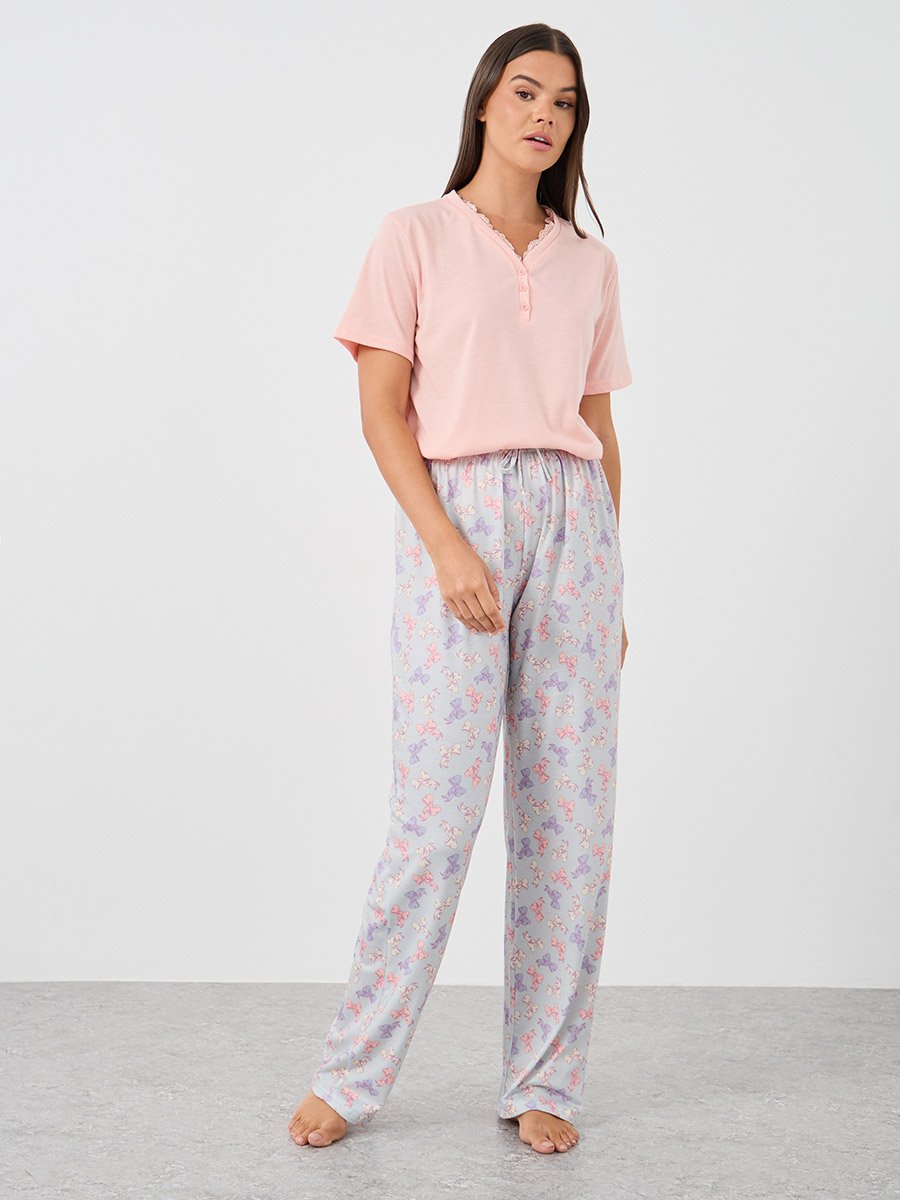 Solid V-Neck Short Sleeve T-Shirt and Printed Pyjama Set