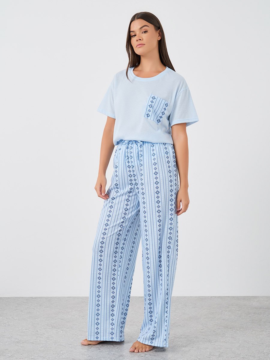 Women Aztec Print Pocket Detail T-Shirt and Pyjama Set