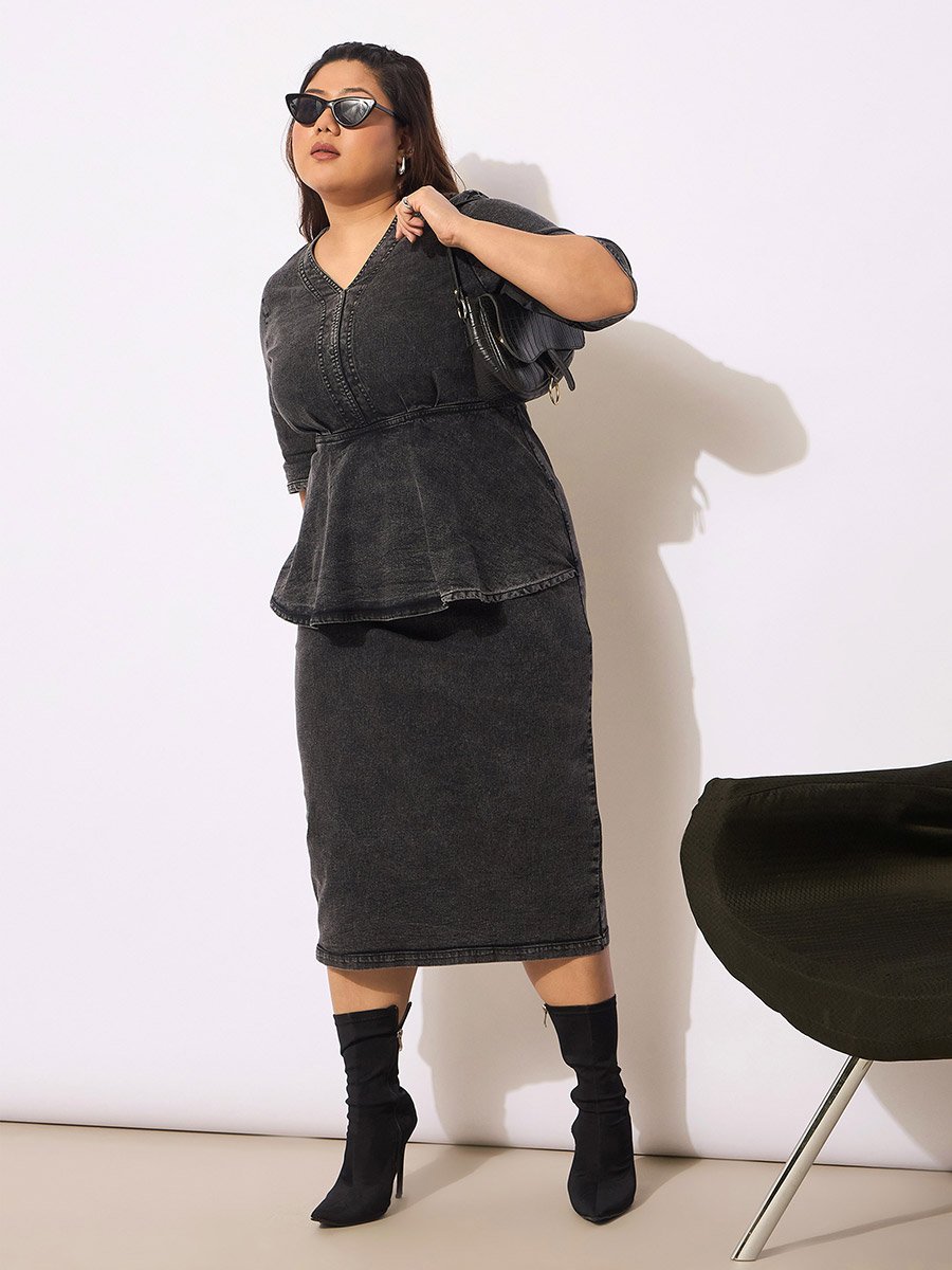 Plus Size Denim Sleeveless Belted Bodycon Midi Dress For Women at Bahrain |  Styli