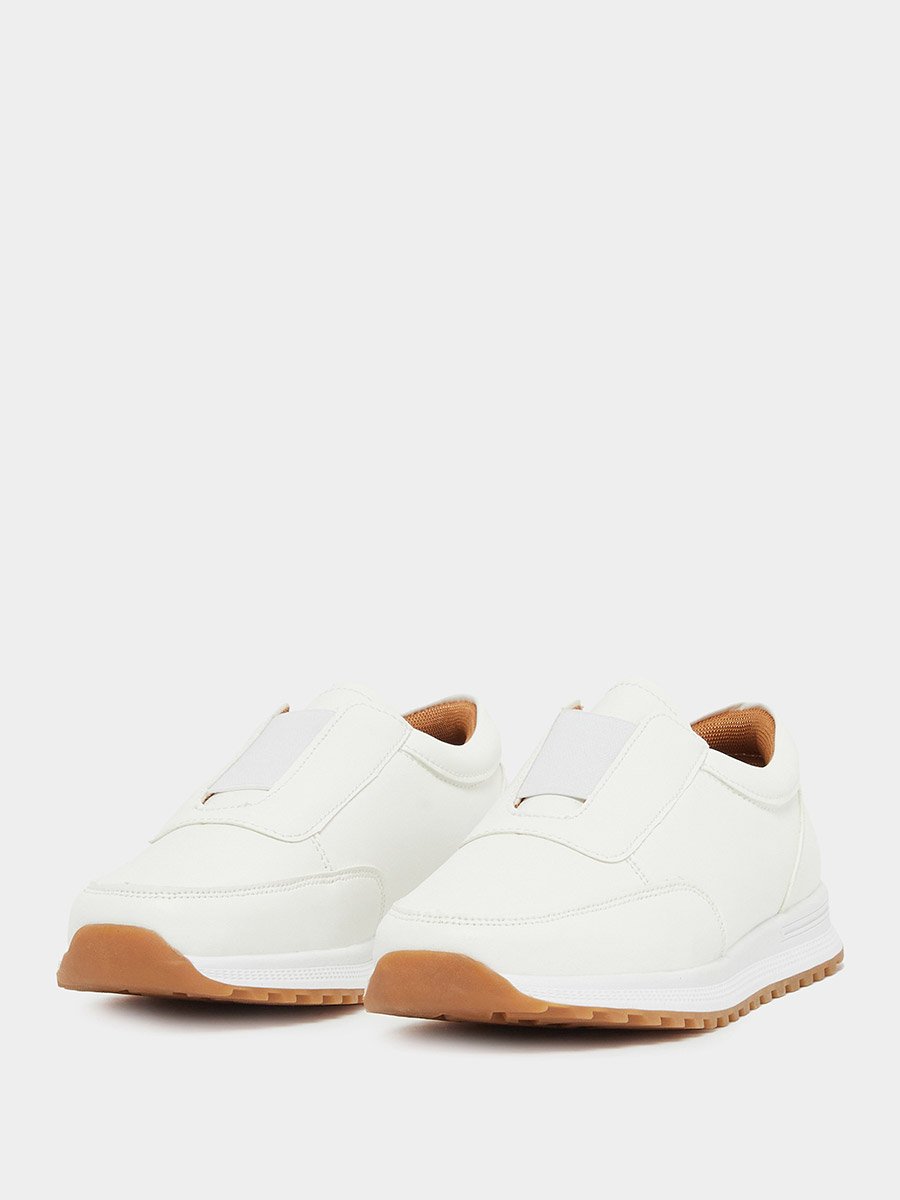 Gum Sole Slip On Casual Sneakers