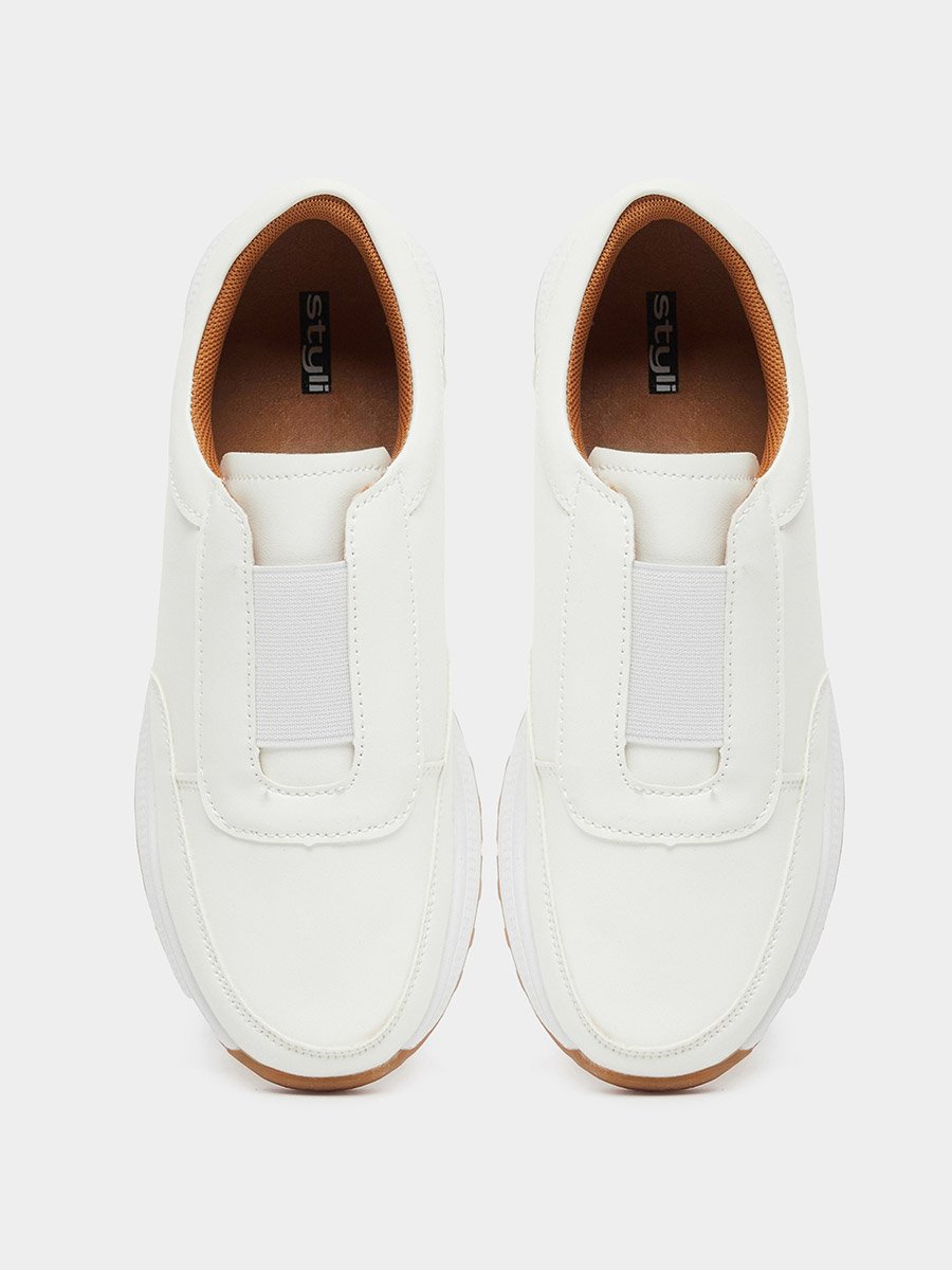 Gum Sole Slip On Casual Sneakers