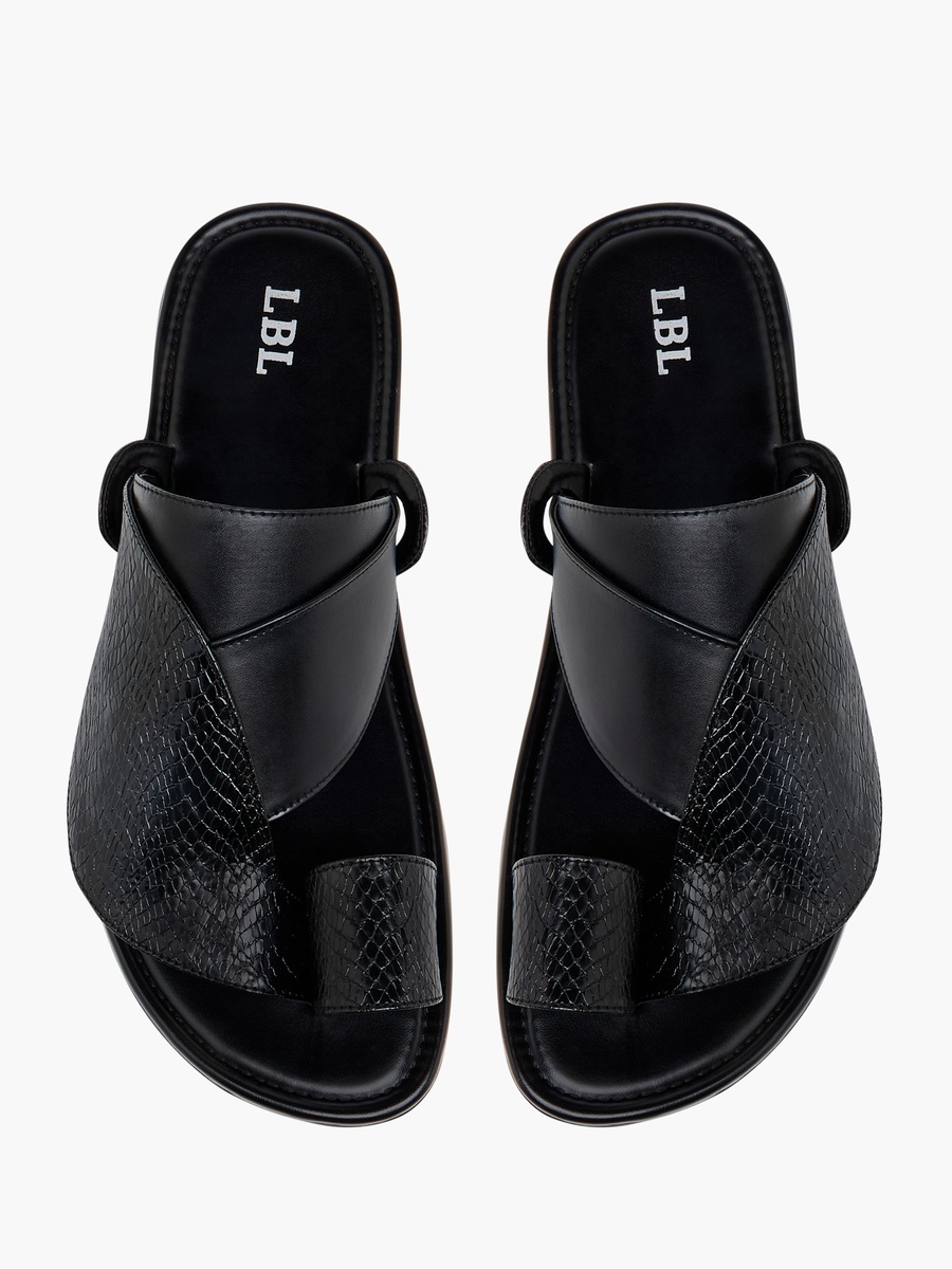 Textured Slip-On Arabic Sandals with Toe Loop Detail