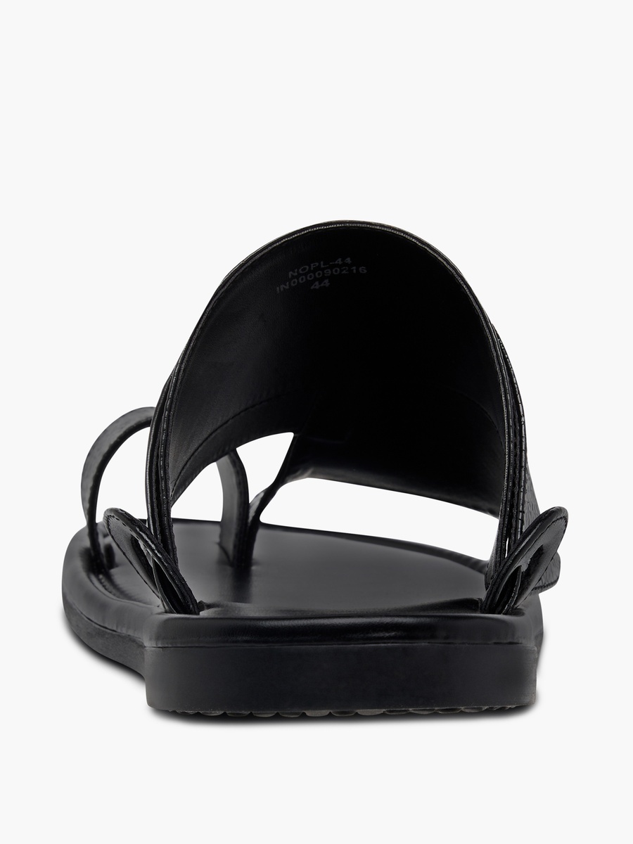 Textured Slip-On Arabic Sandals with Toe Loop Detail