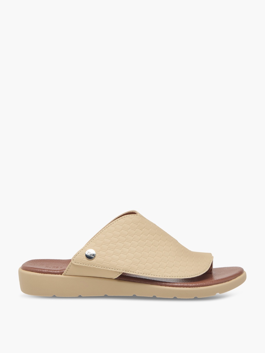 Textured Slip-On Arabic Sandals