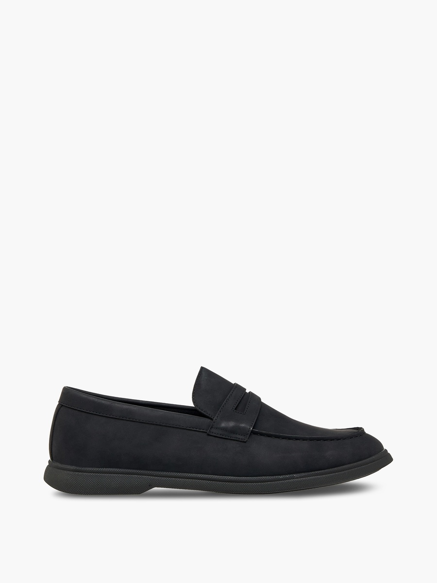 Cutout Detail Slip-On Loafers