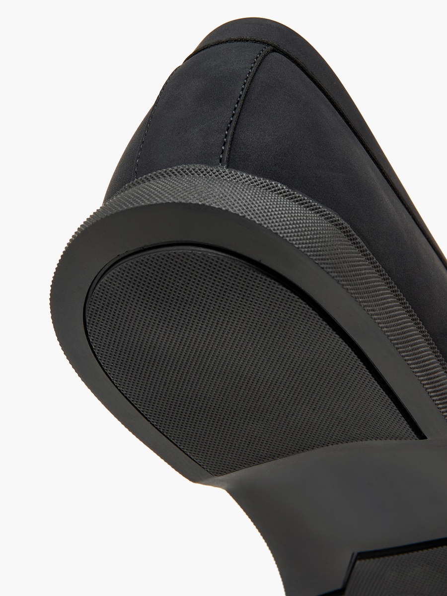 Cutout Detail Slip-On Loafers