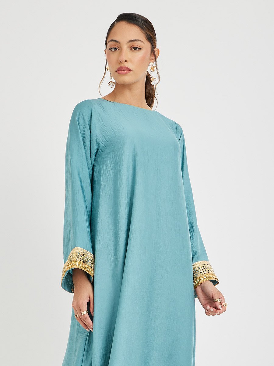 Crinkled Lace Hem Wide Sleeves Jalabiya