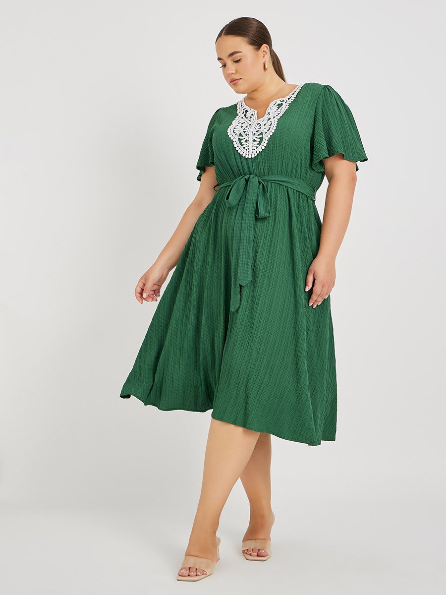 Plus Size Lace Neckline Textured Midi Dress