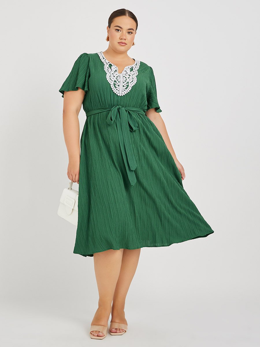 Plus Size Lace Neckline Textured Midi Dress