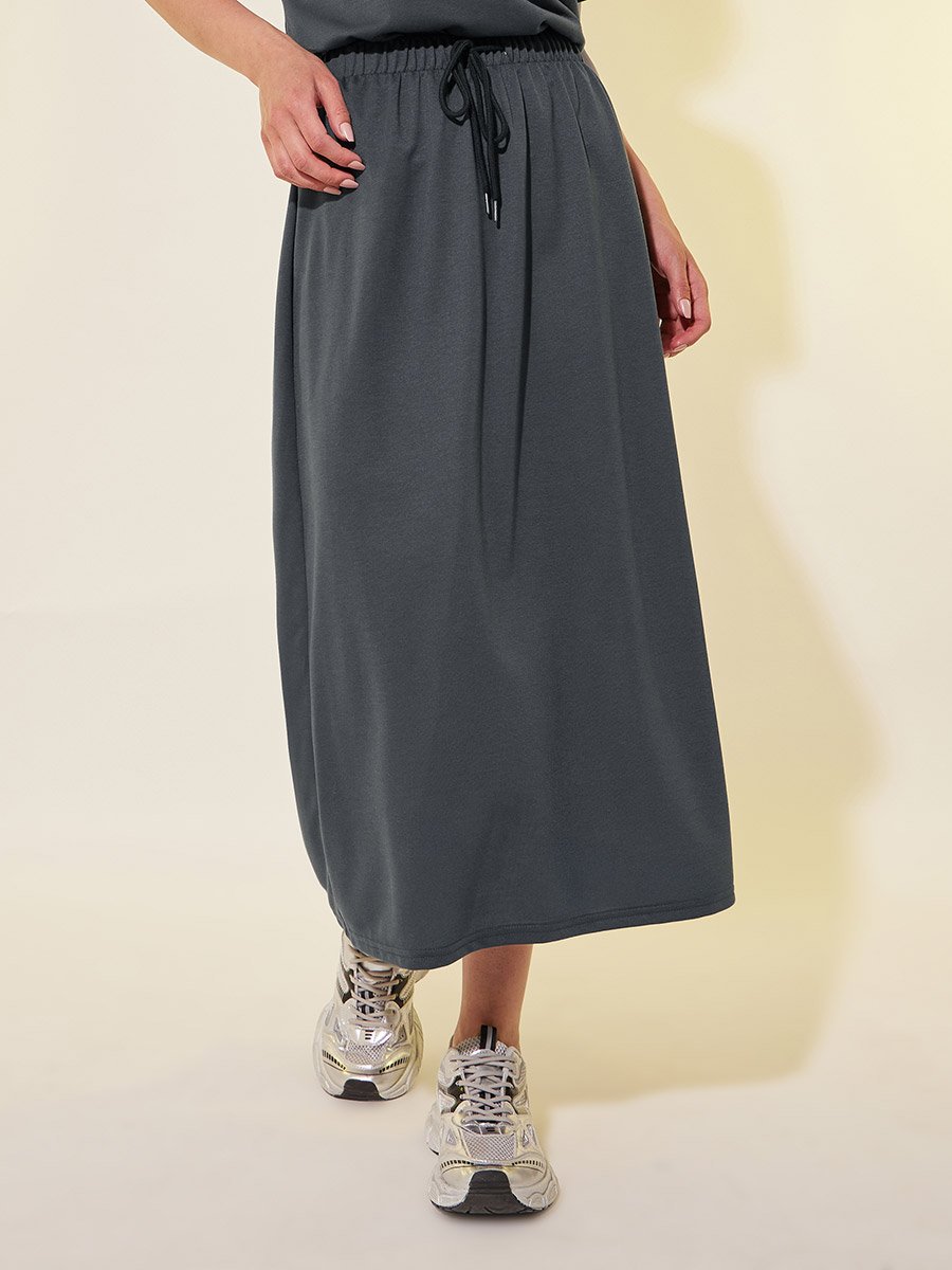 Women Flower Applique T-Shirt and Skirts Co-Ords