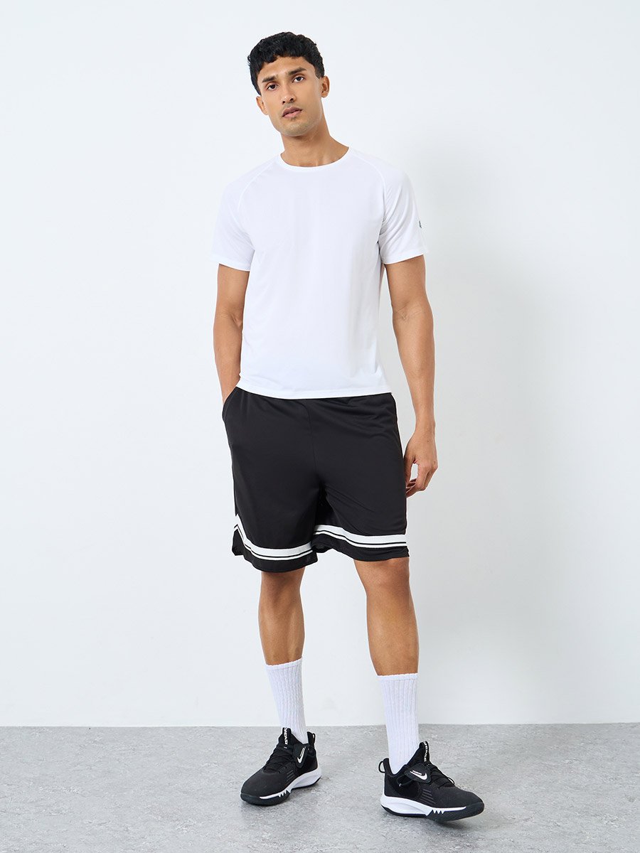 Contrast Hem Regular Fit 9inch Running Shorts