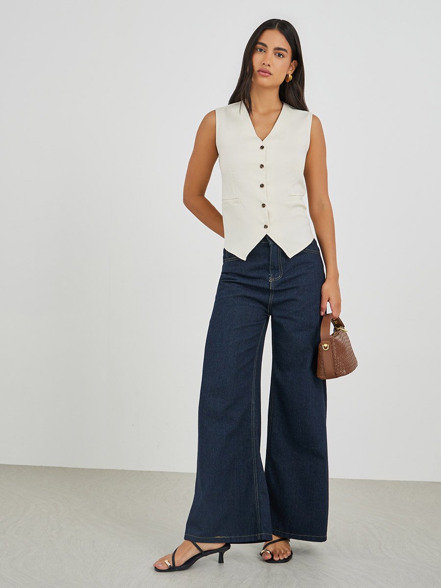 Solid Sleeveless Buttoned Waistcoat