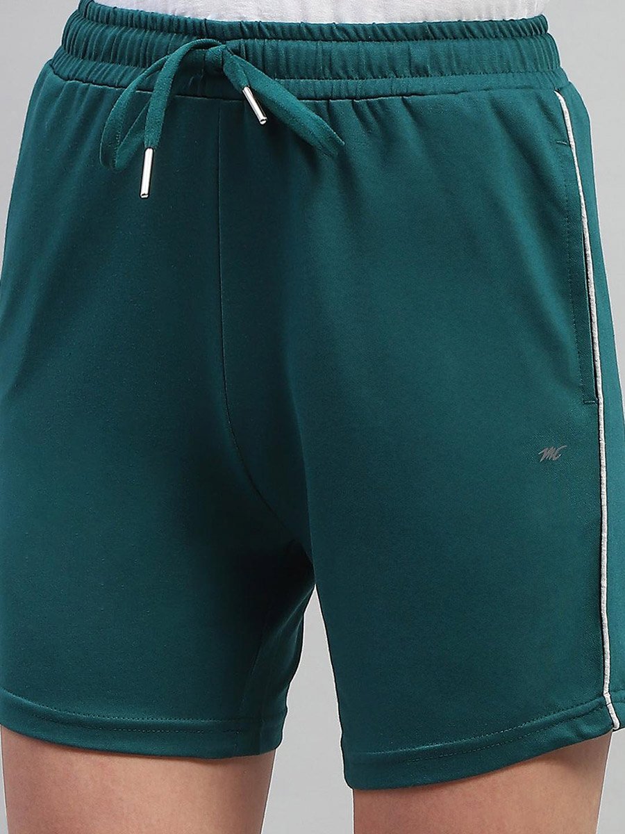 Women Green Solid Drawstring Waistband Regular Fit Shorts