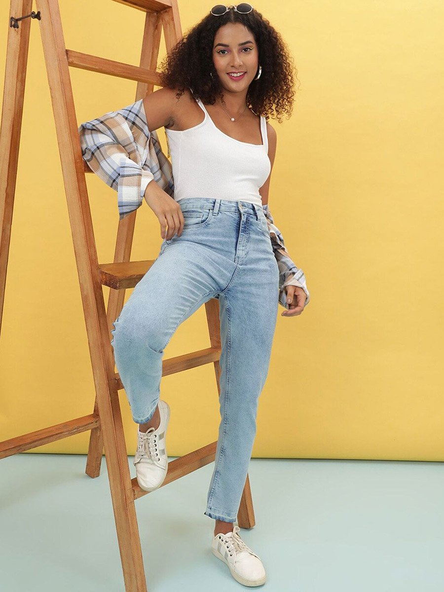 Women Blue Straight Fit Solid Jeans