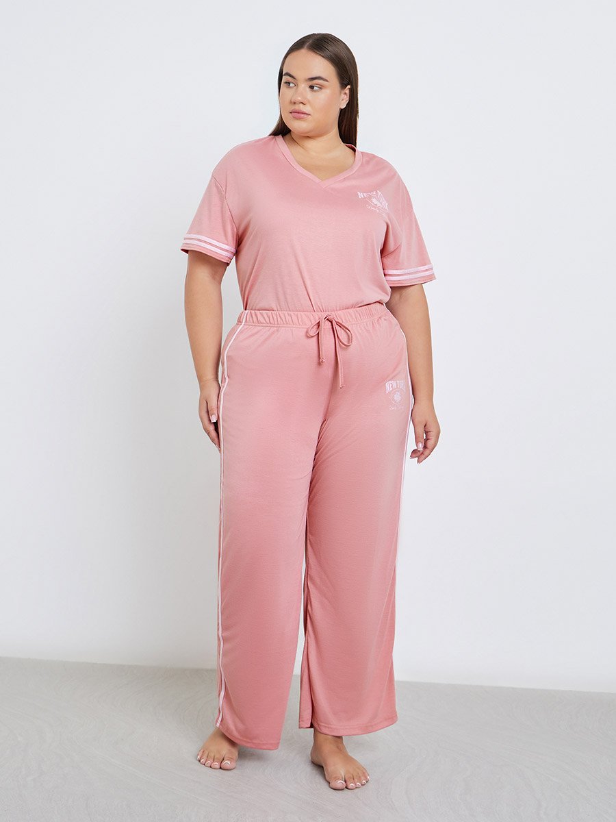 Plus NY Print T-Shirt and Pyjama Set