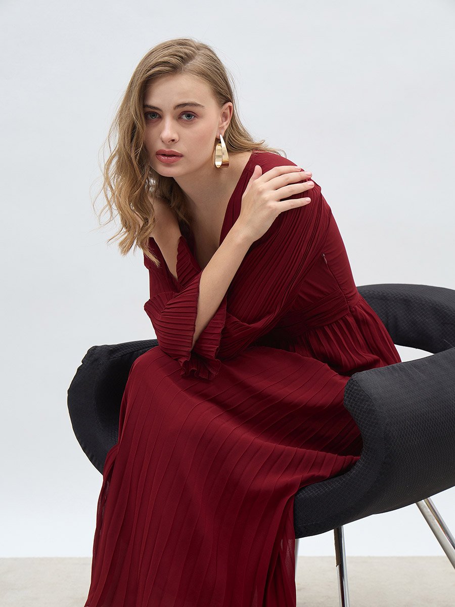 Women Red Solid V Neck Pleated A-line Maxi Dress