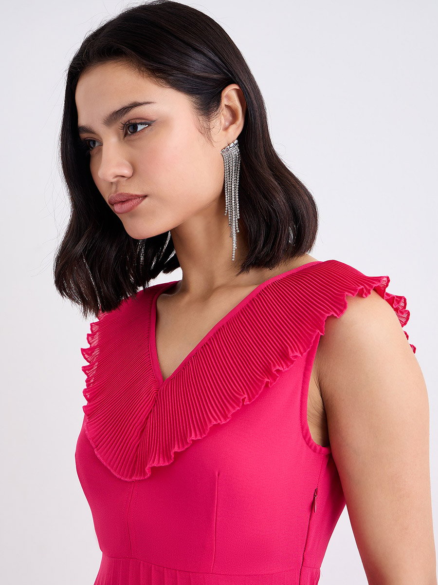 Sleeveless Pleated Maxi Dress