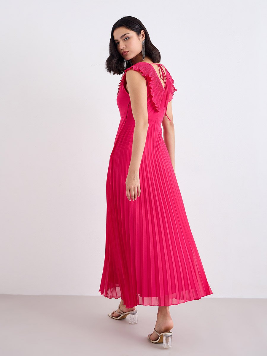 Sleeveless Pleated Maxi Dress