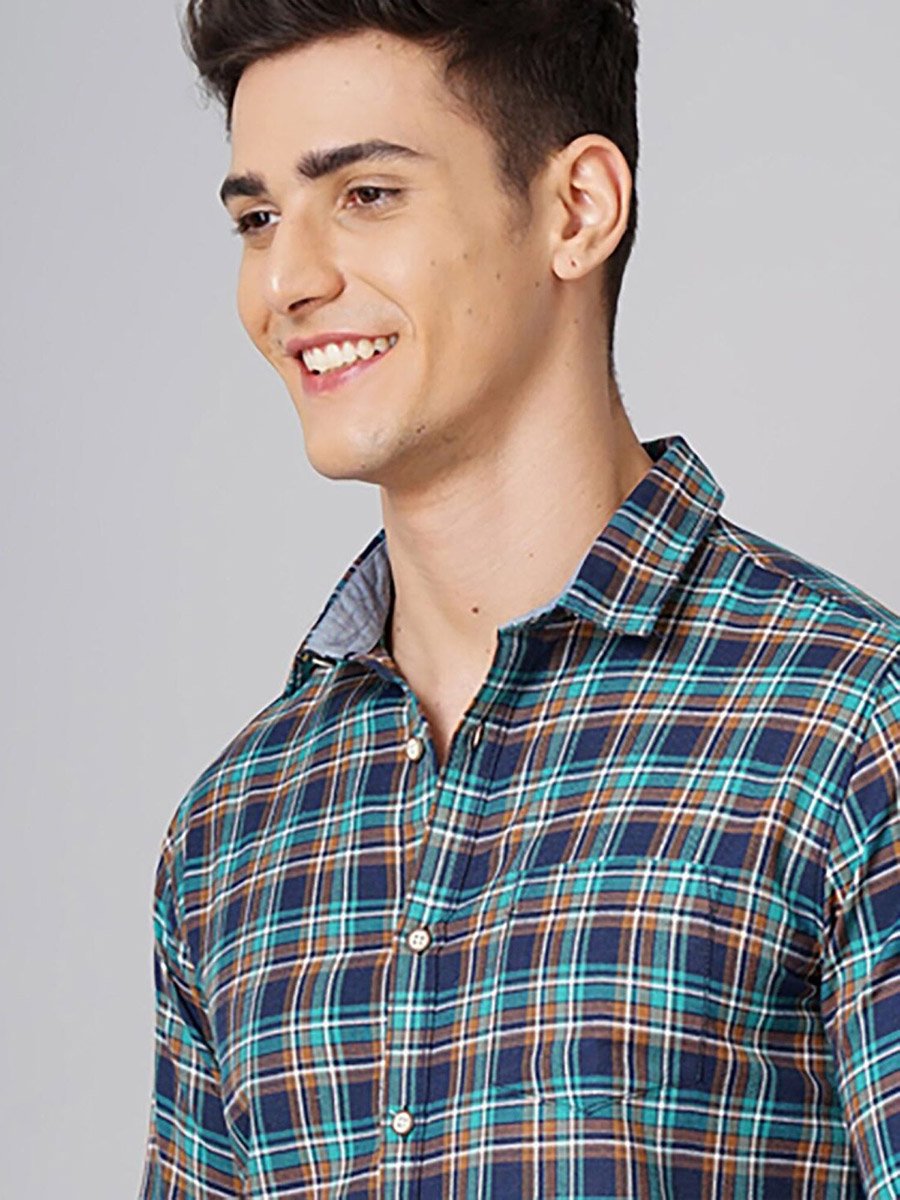 Men Regular Fit Checkered Casual Shirt