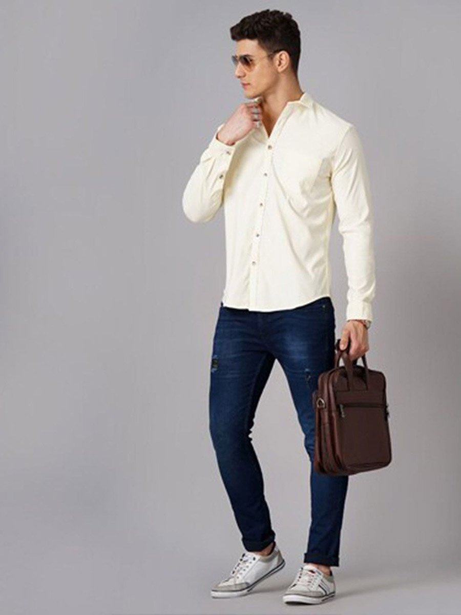 Men Solid Yellow Spread Collar Shirt