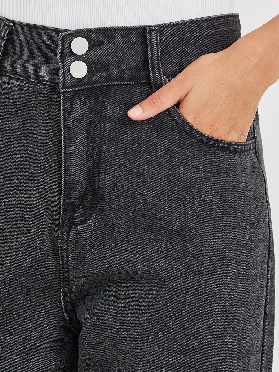 Mid Rise Straight Fit Jeans