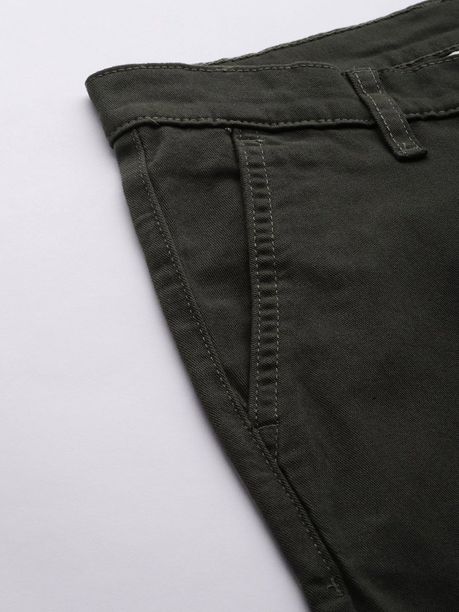 Men Slim Fit Solid Chino Pants