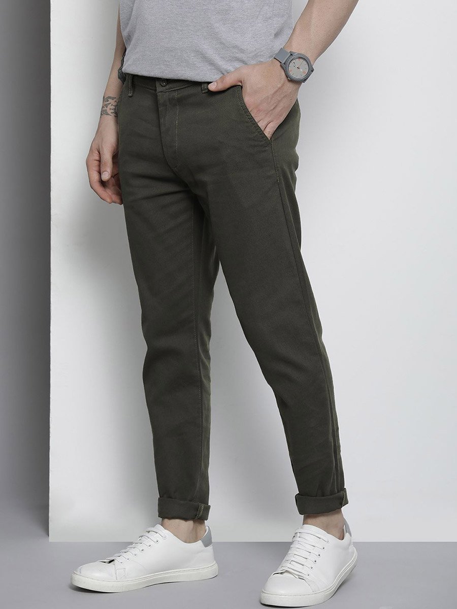 Men Slim Fit Solid Chino Pants