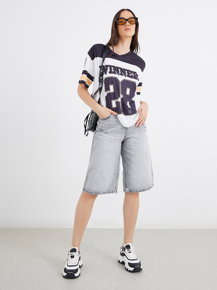 Women White Graphic Print V Neck Oversized T-Shirt