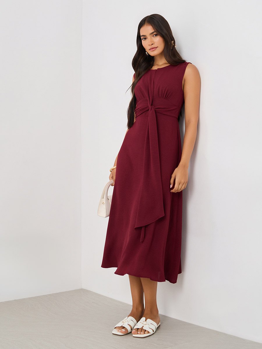 فستان ميدي بلا أكمام مع ربطة أمامية