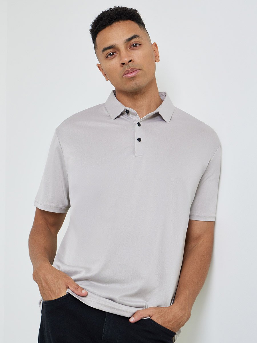 Men Solid Regular Fit Polo