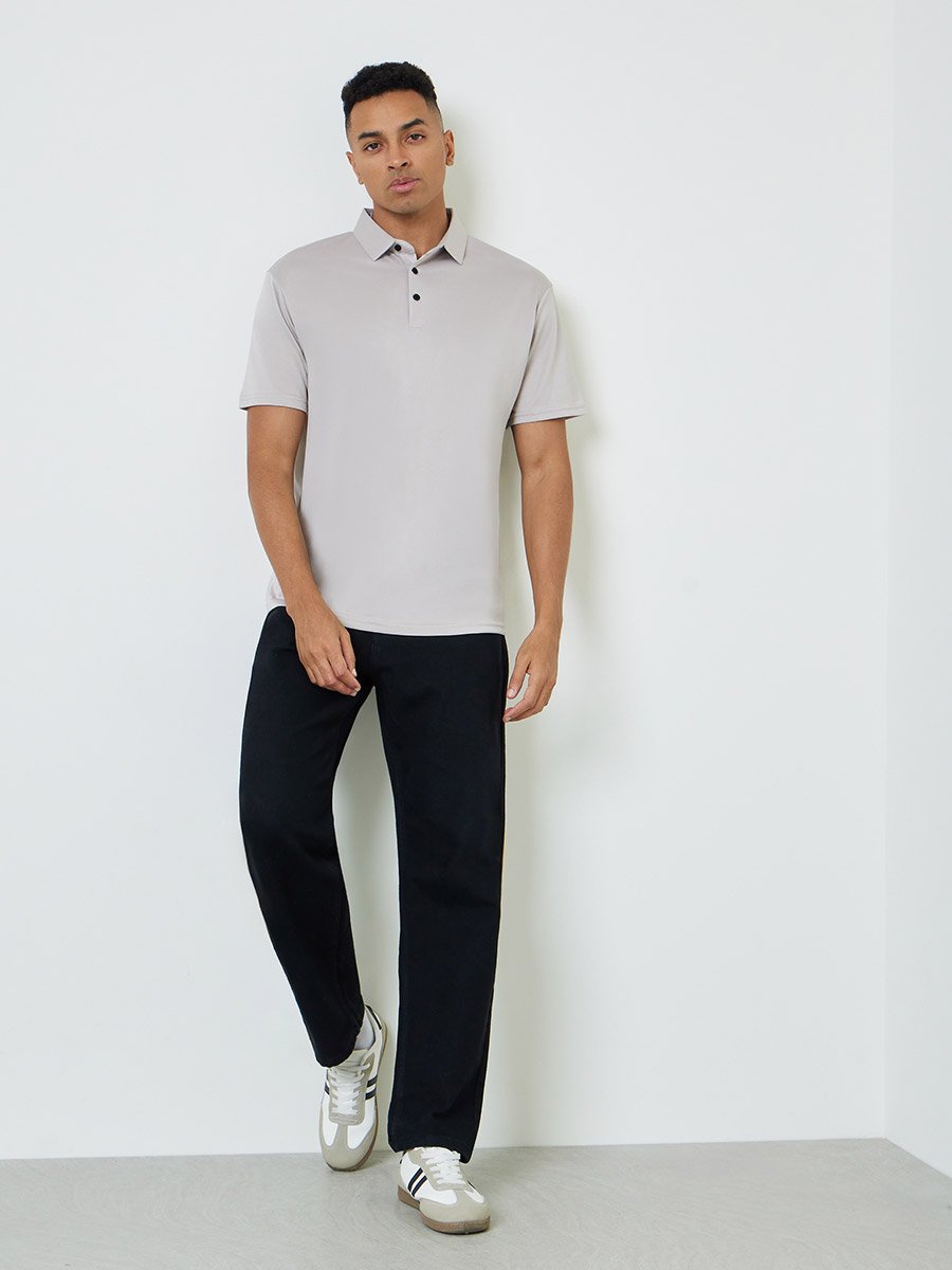 Men Solid Regular Fit Polo