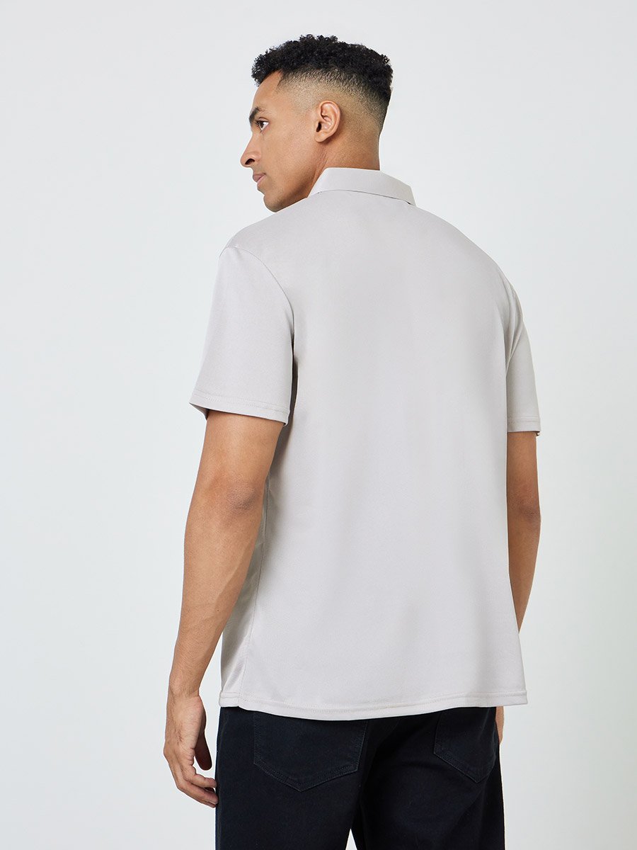 Men Solid Regular Fit Polo