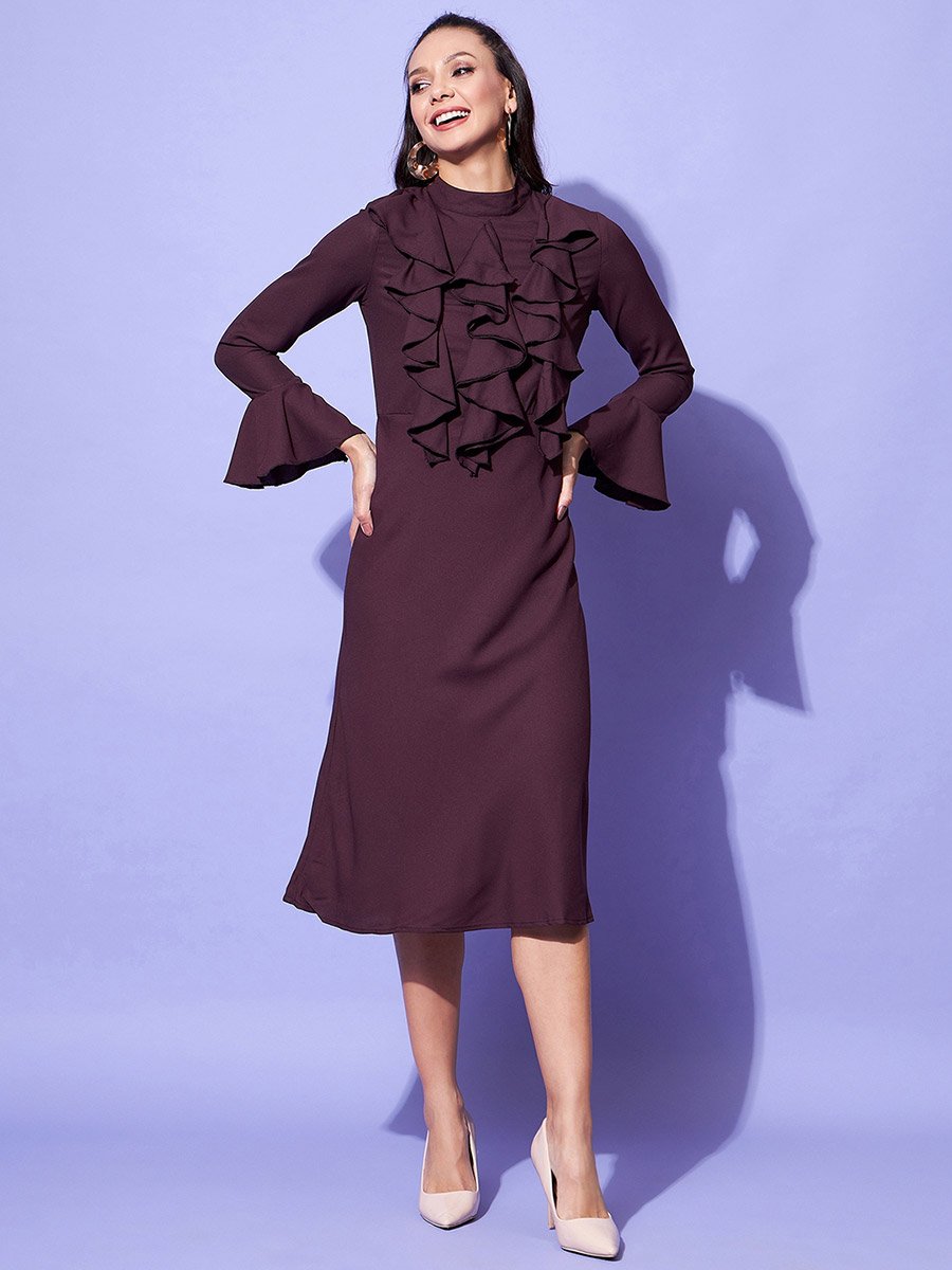 فستان ميدي بتفاصيل كشكش مع أكمام جرس