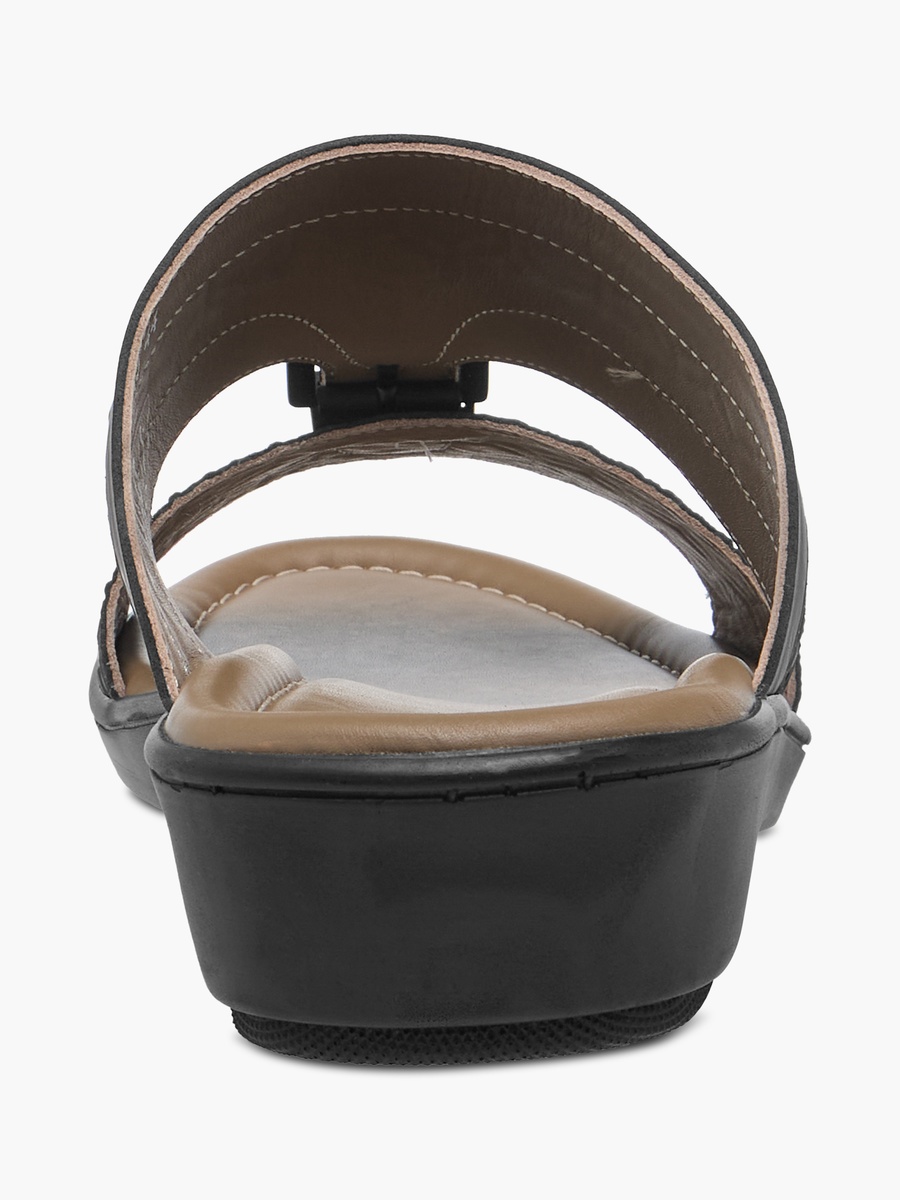 Textured Slip-On Arabic Sandals with Buckle Detail
