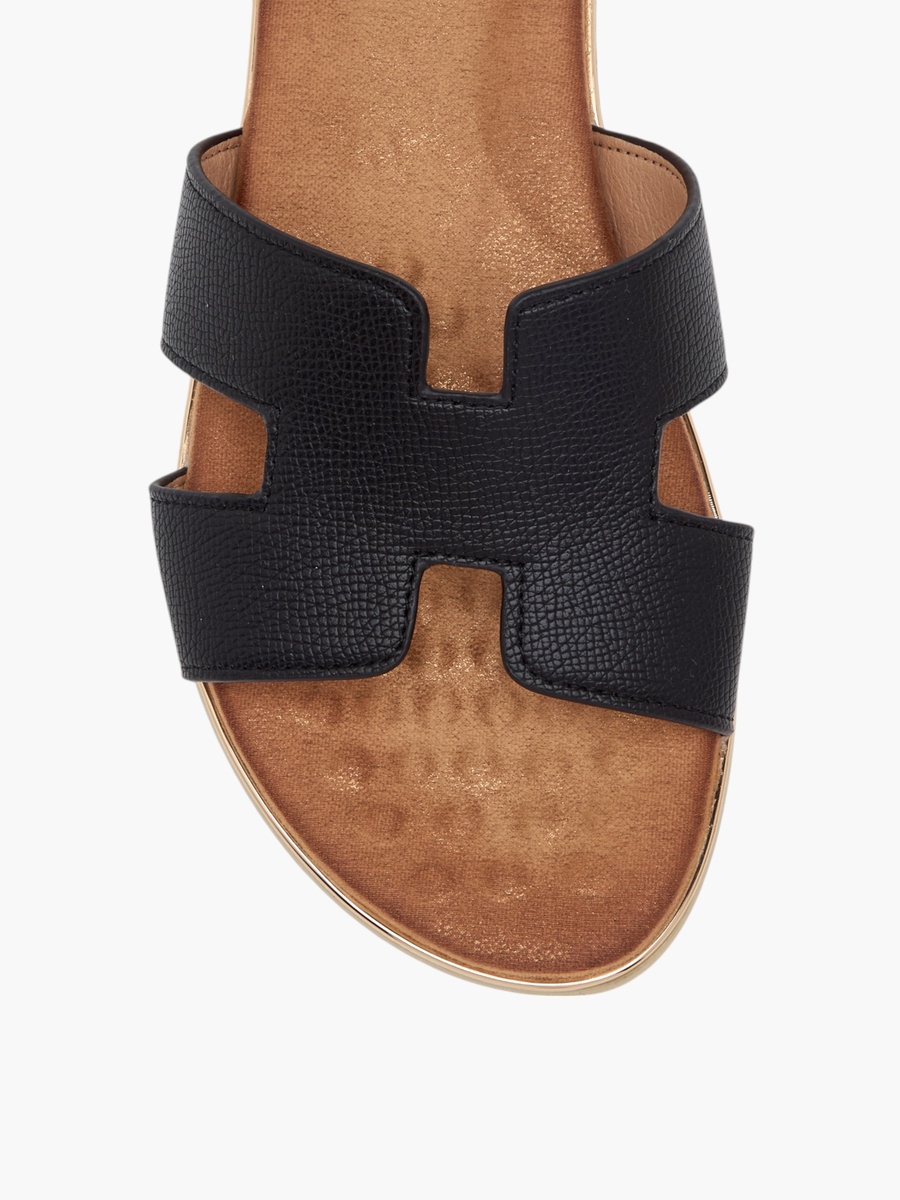 Cutout Detail Slip-On Comfort Sandals